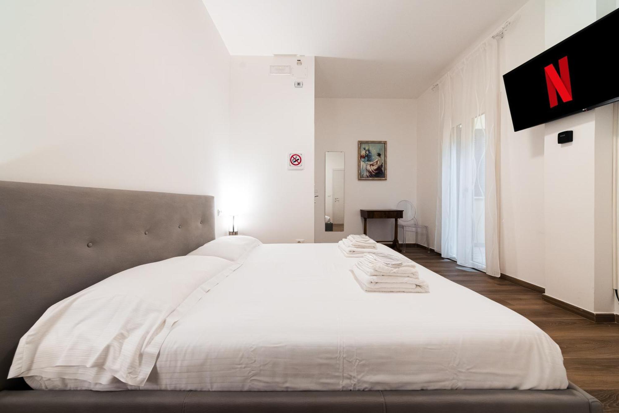 New - Venturini Suites In Bologna Centre Eksteriør billede